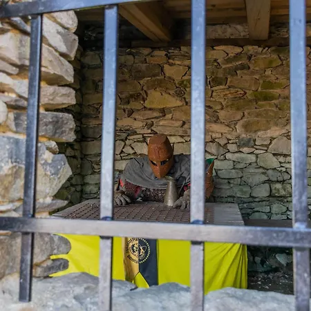 ホステル Hrad Tolstejn - Turisticke *