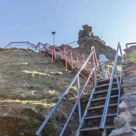 Hrad Tolstejn - Turisticke * Jiřetín pod Jedlovou